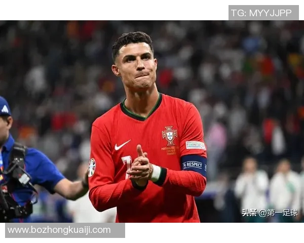 足球明星中谁是最勤奋的努力榜样探讨与分析